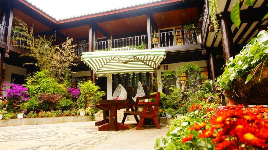 Lijiang Wangjia Courtyard Inn Εξωτερικό φωτογραφία